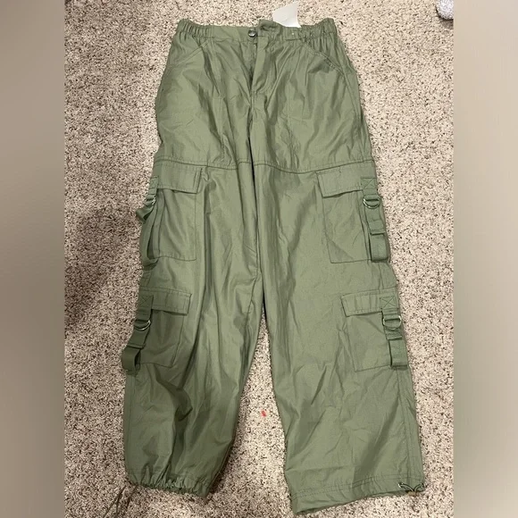Sweet Envy | Pants & Jumpsuits | Sweet Envy Cargo Pants Size